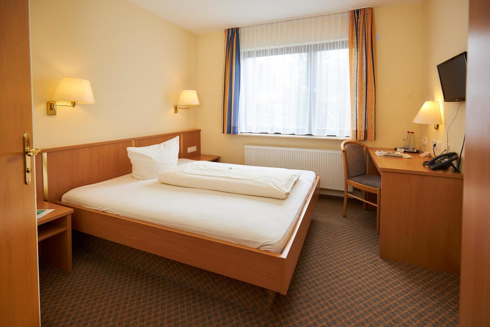 Flair Hotel Landgasthof Roger Лёвенштайн Экстерьер фото
