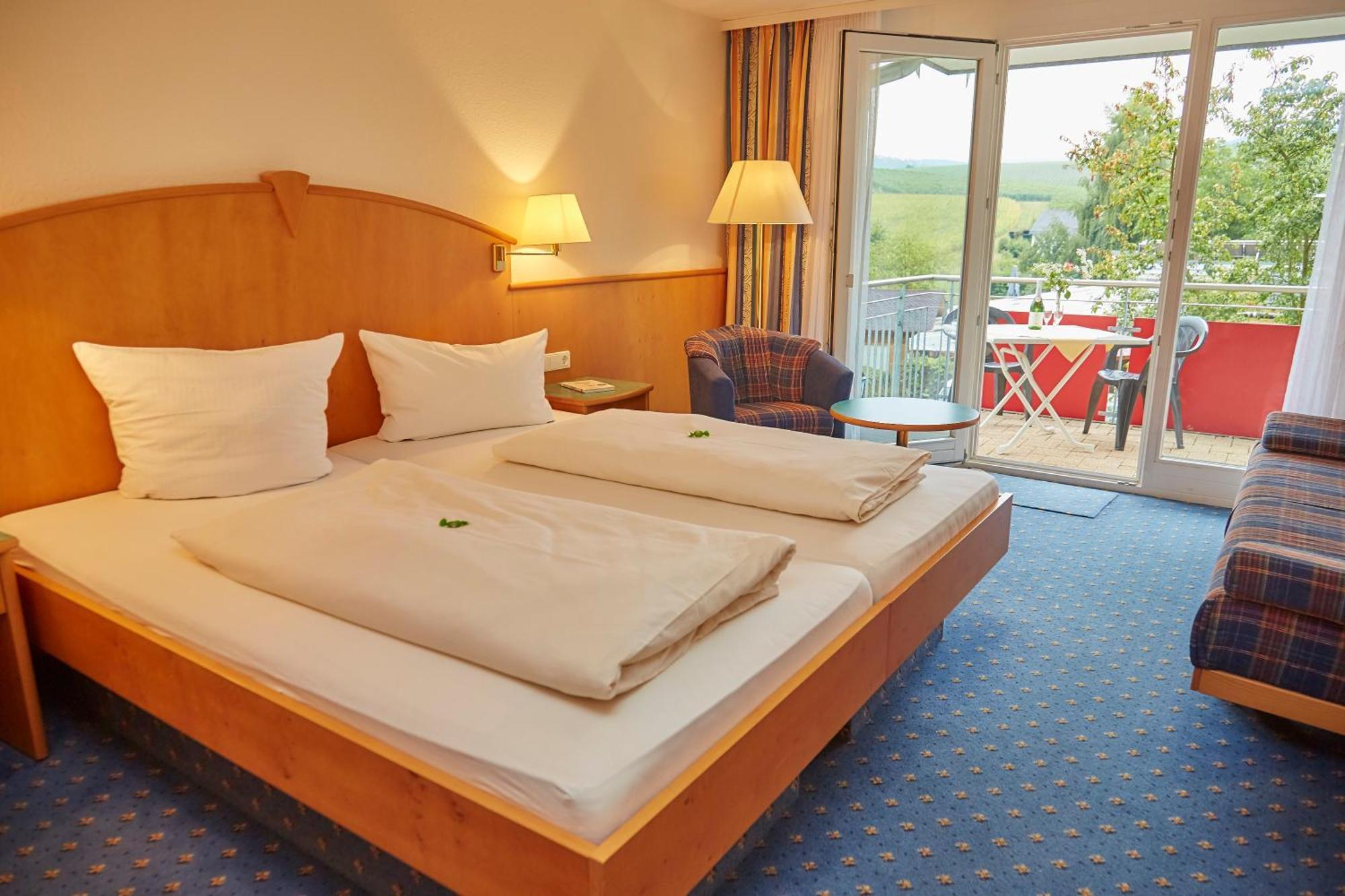 Flair Hotel Landgasthof Roger Лёвенштайн Экстерьер фото