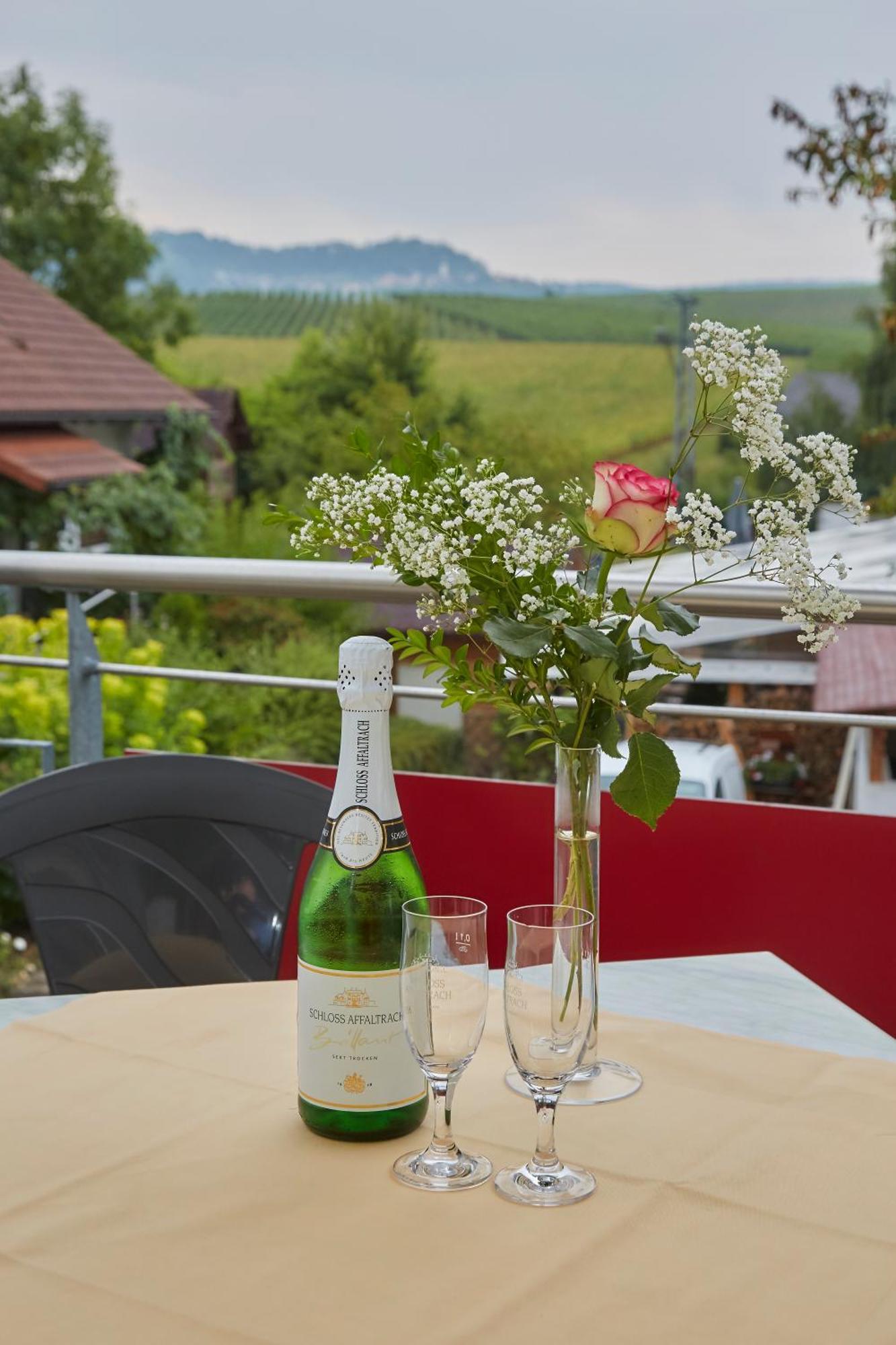 Flair Hotel Landgasthof Roger Лёвенштайн Экстерьер фото