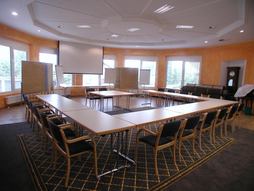 Flair Hotel Landgasthof Roger Лёвенштайн Экстерьер фото